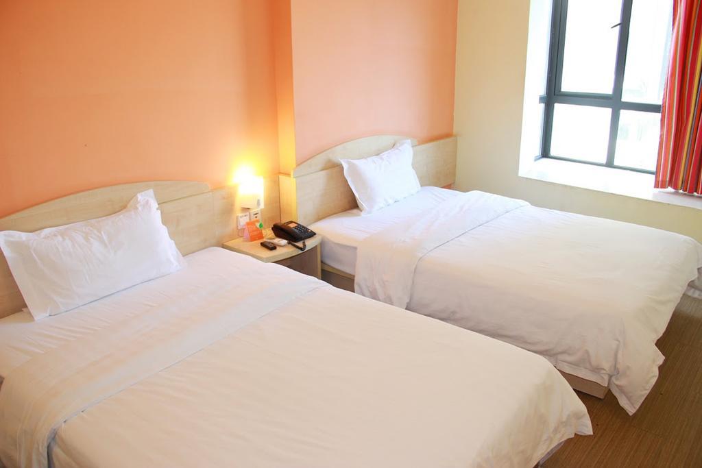 7Days Inn Qingdao Haiyunan Xinglong Road Δωμάτιο φωτογραφία