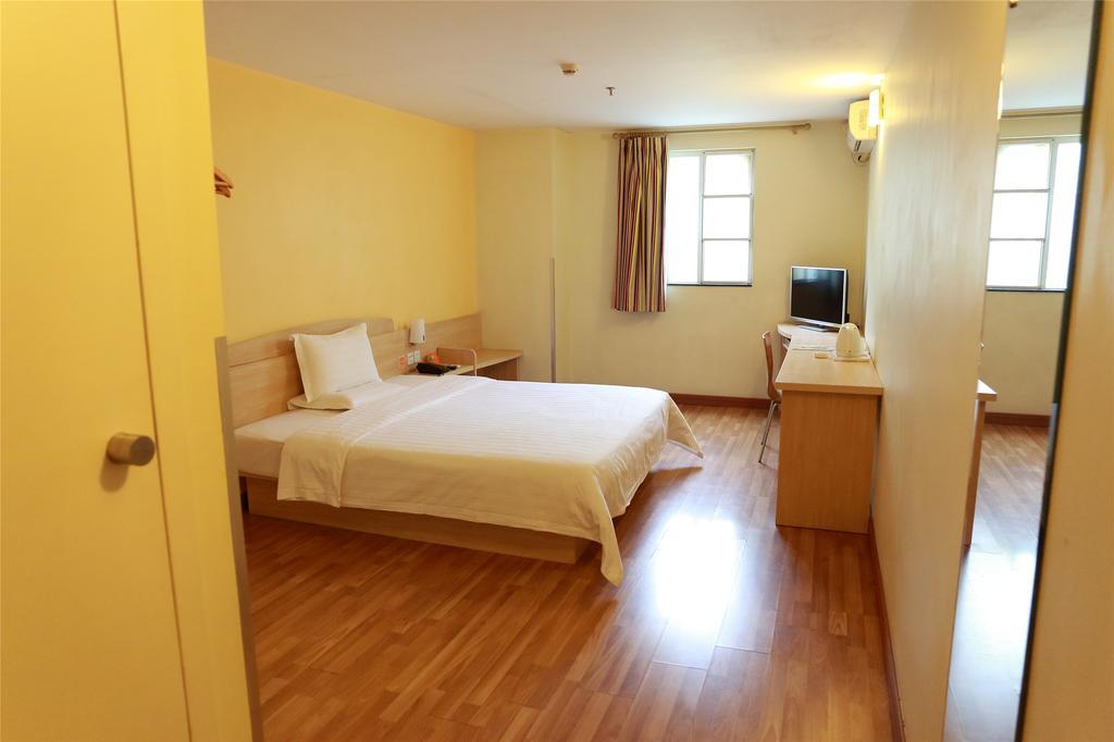 7Days Inn Qingdao Haiyunan Xinglong Road Δωμάτιο φωτογραφία
